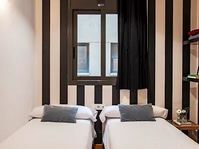 Ainb Eixample-Entenca Apartments Barcelona 0*,