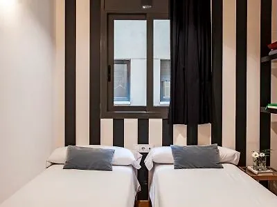 Ainb Eixample-Entenca Apartments Barcelona 0*,