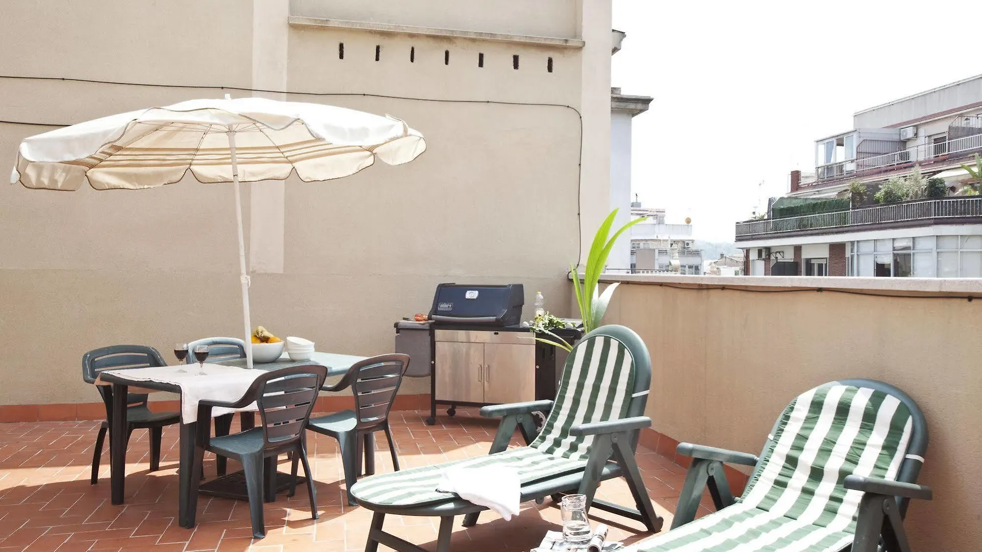 Ainb Eixample-Entenca Apartments Barcelona 0*,